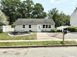 23 Longboat Ave, Barnegat, NJ 08005
