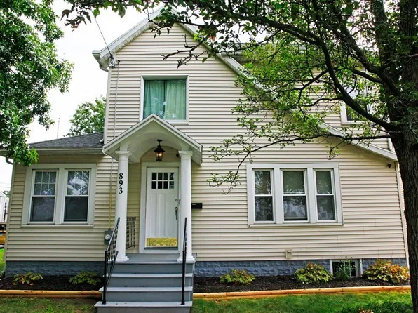 893 Saint James Ave, Springfield, MA 01104