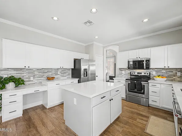 9037 W Quail Avenue, Peoria, AZ 85382