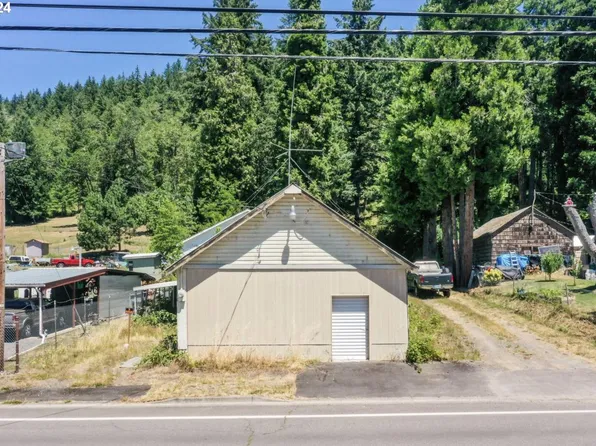 47972 W 2nd St, Oakridge, OR 97463