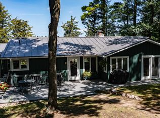 N2898 Rainbow Dr, Waupaca, WI 54981
