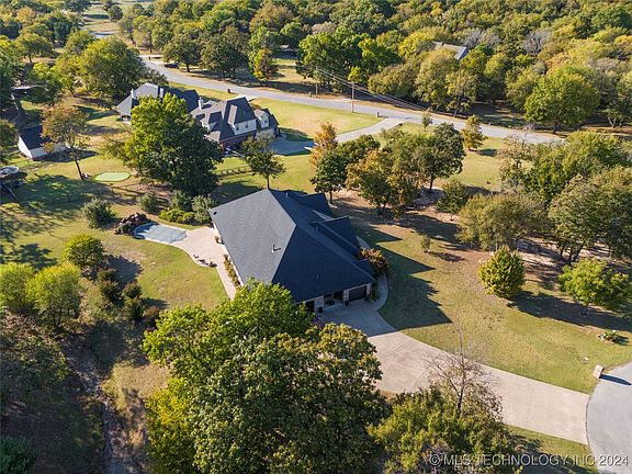 5th image of 6432 Brittany Ct