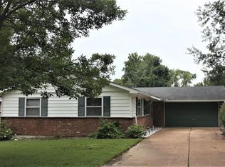 12432 Marine Ave, Maryland Heights, MO 63043
