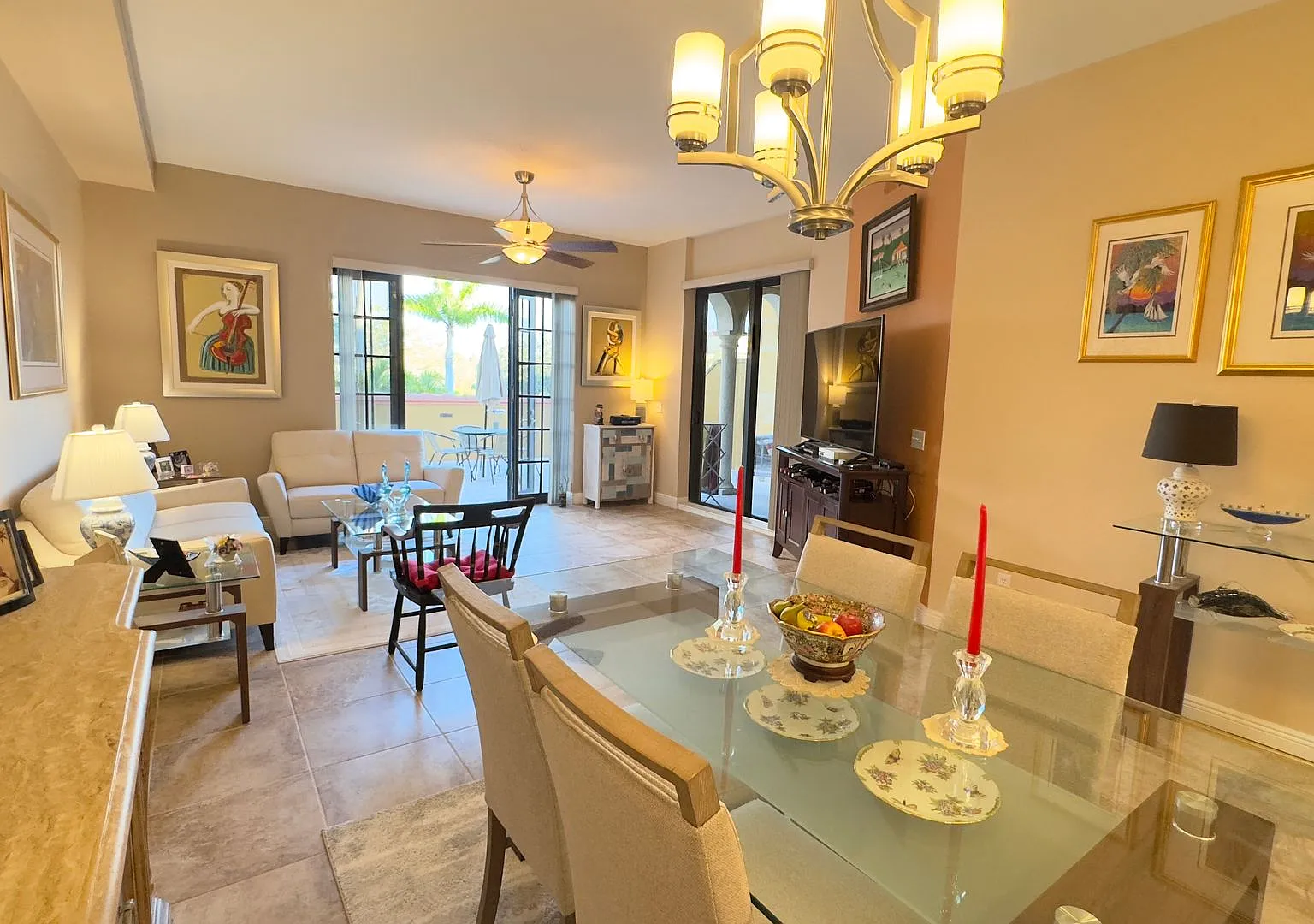1 BR condo in The Residences of Coconut Point — Photo 1