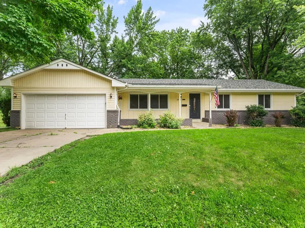 8460 Westbend Rd, Golden Valley, MN 55427