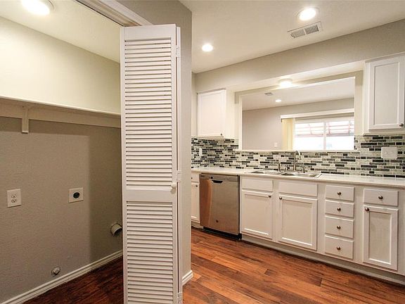 5th image of 13312 Goodland Pl APT A