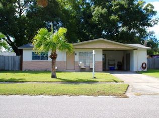 322 Country Club Dr, Oldsmar, FL 34677