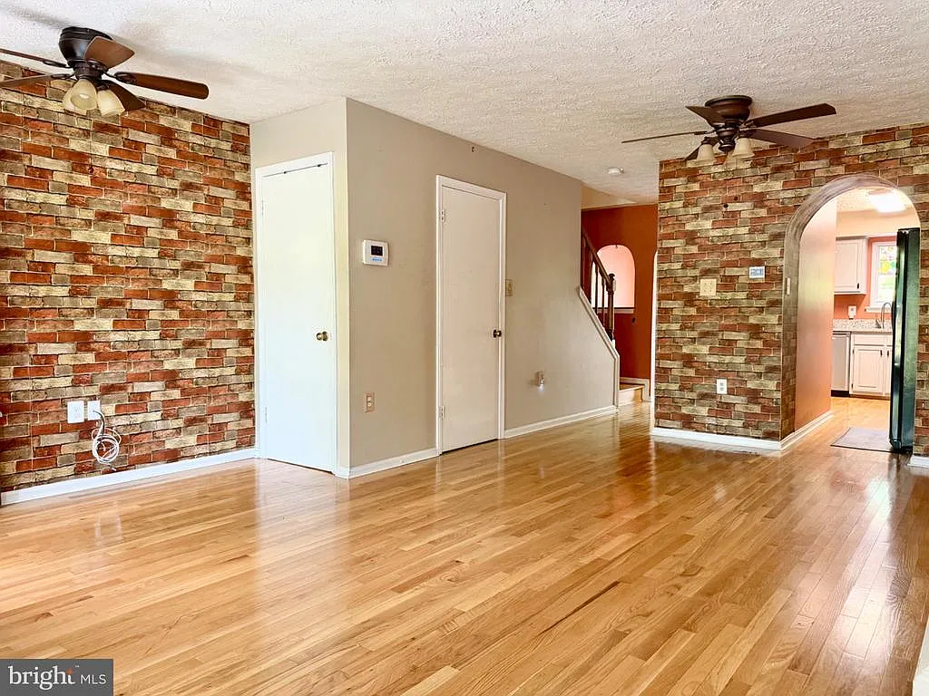 2 bed, 2.5 bath, 1666 sqft, $2,200 — Photo 3