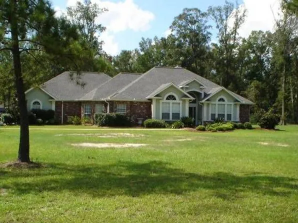 42397 Autumn Dr, Hammond, LA 70403