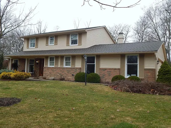 1622 S Sutton Circle Dr, Bluffton, IN 46714