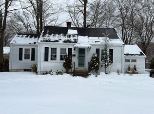 45 McPhee Rd, Framingham, MA 01701