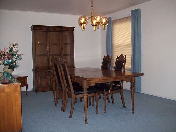 5th image of 6131 Freeport Dr