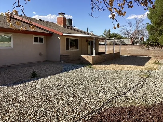 43922 Fenner Ave — Photo 30
