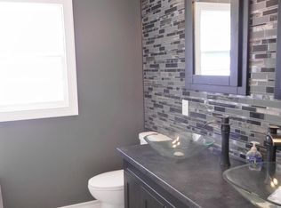 616 Devonshire Dr, Sturgis, MI 49091