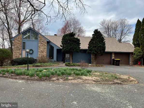 1317 Unionville Rd, Pottstown, PA 19465