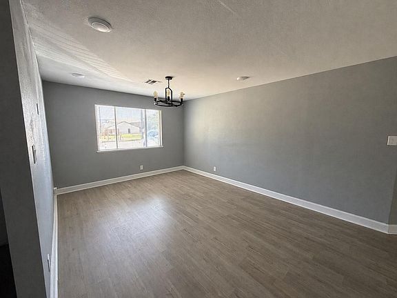 5th image of 151 Darden Dr