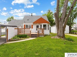 2909 Scott St, Omaha, NE 68112