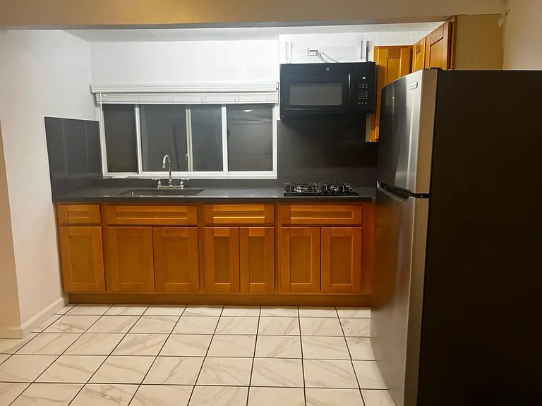 22246 Prospect St #2 — Photo 4