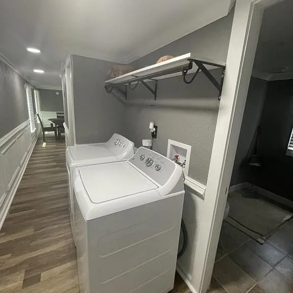 1739 Clover St — Photo 15