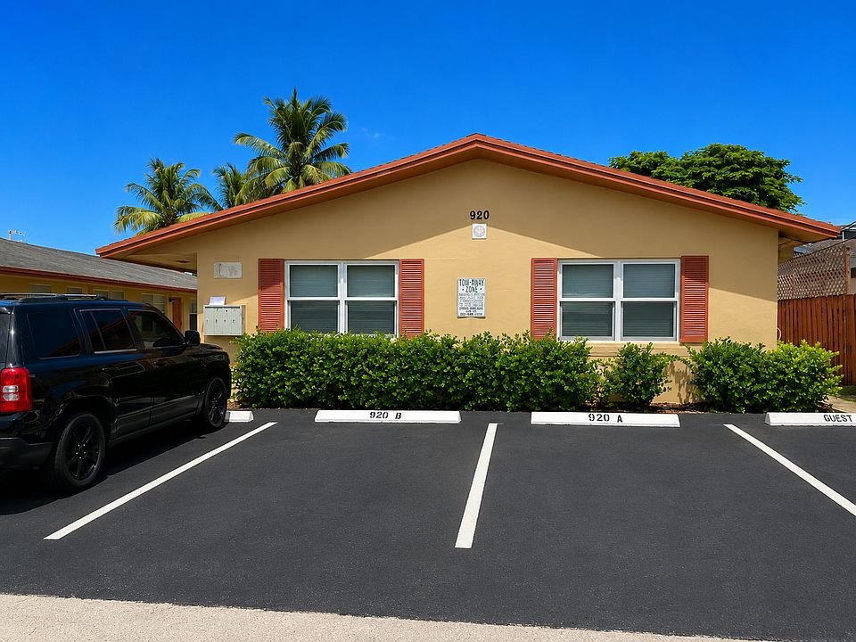 1st image of 920 SW 15th Ter APT B