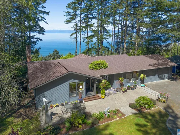 Place Rd, Pt Angeles, WA 98363