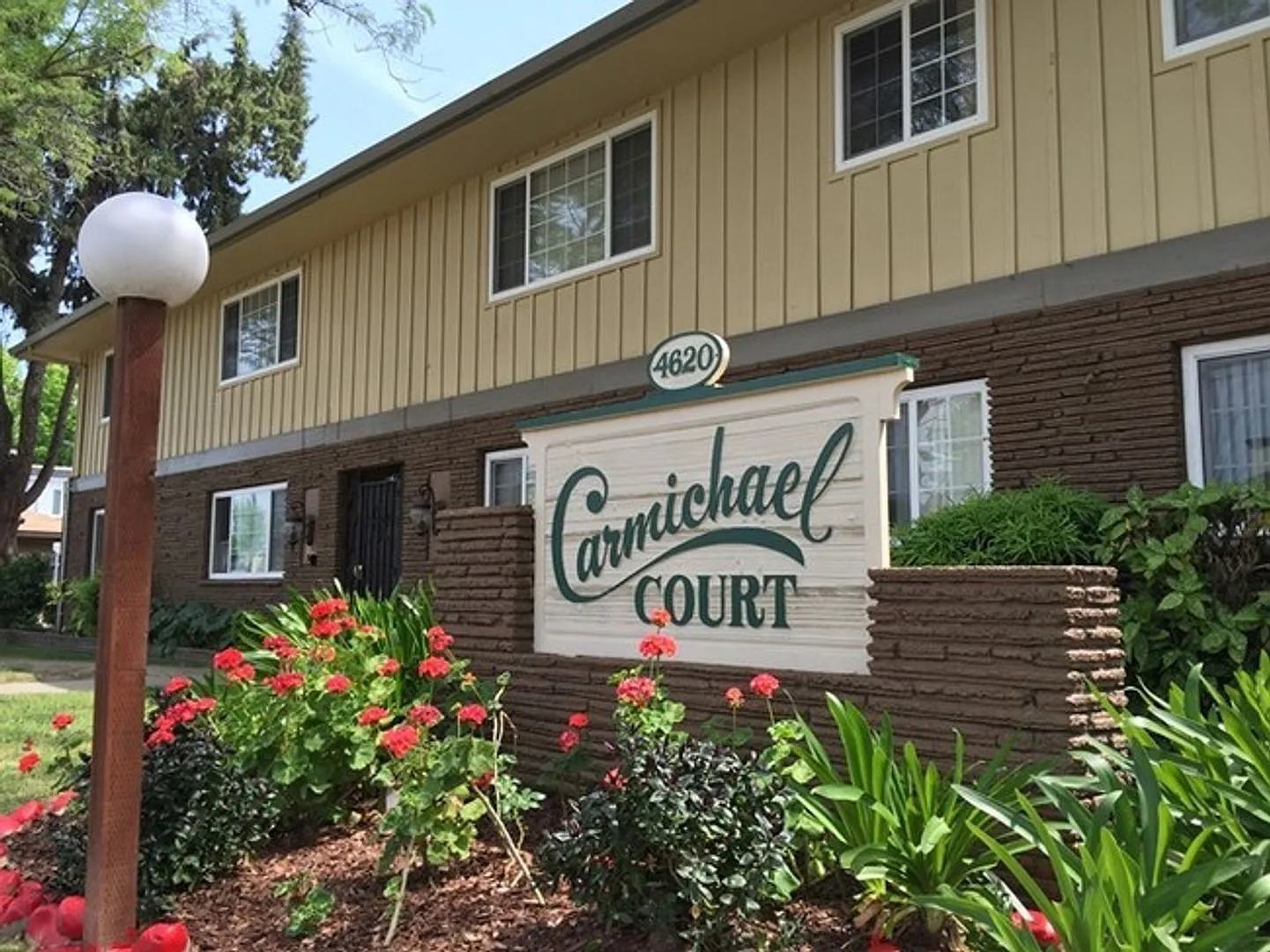 Carmichael Court — Photo 1