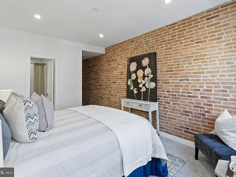 1825 S Hanover St — Photo 10