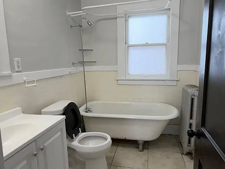 10501 Richland Ave #2 — Photo 10