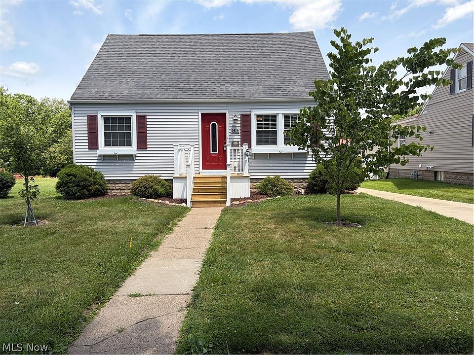 1st image of 1414 Denman Ave
