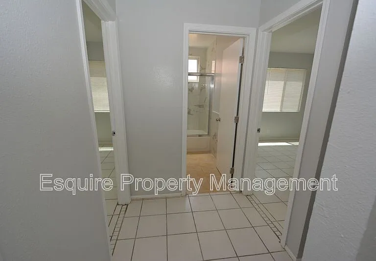 951 W Cedar Ct #1 — Photo 7