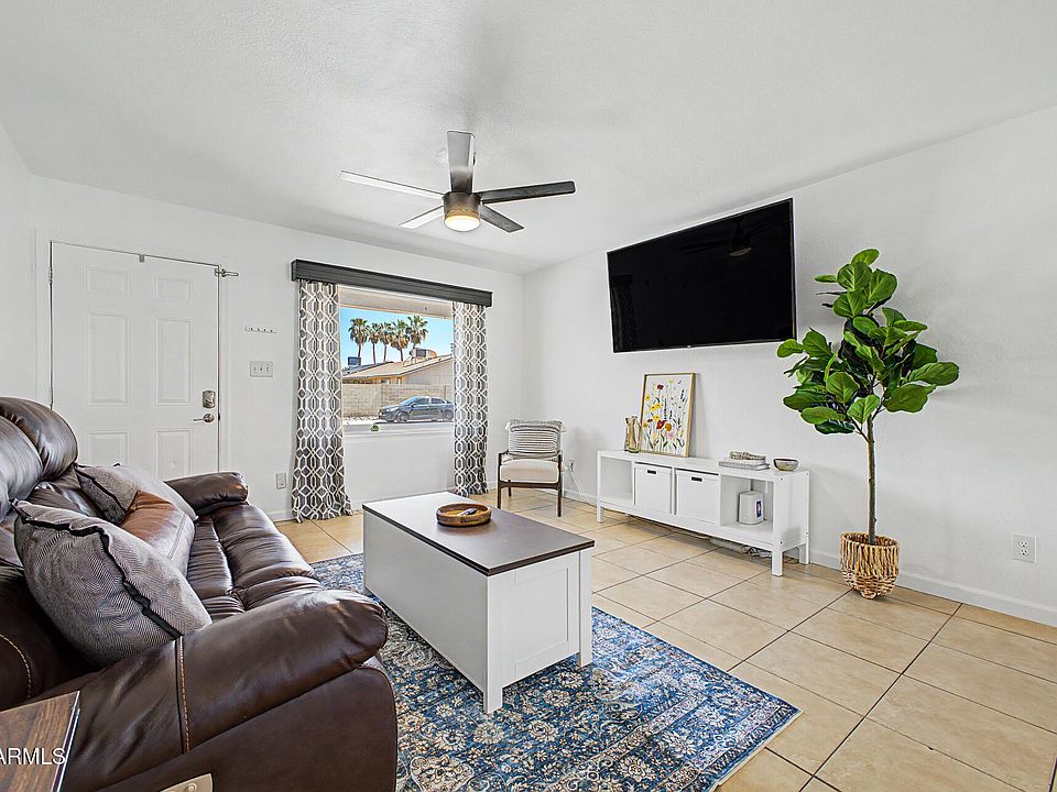 1st image of 1606 W ALAMO Drive