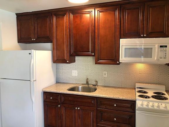 2nd image of 588 E Mel Ave #F