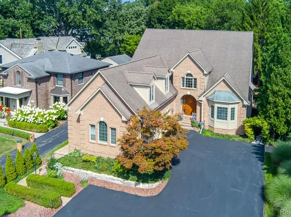846 Redding Rd, Birmingham, MI 48009