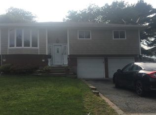 136 Grand Blvd, Brentwood, NY 11717