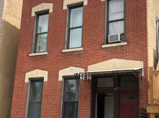 715 N Elizabeth St #1R, Chicago, IL 60642