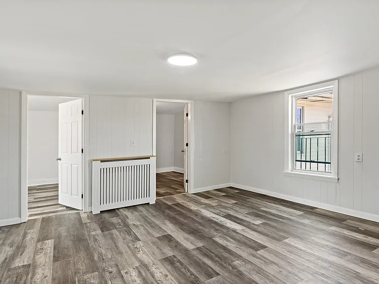 63 W Carpenter St #2-R — Photo 7