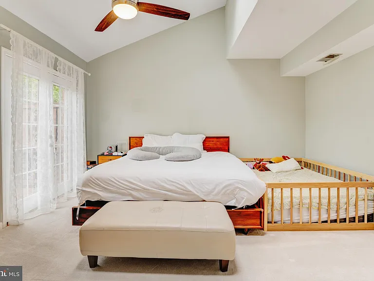 10219 Aspen Willow Dr — Photo 15