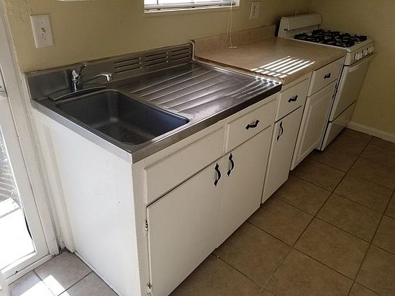 2nd image of 1327 E Florida Ave APT 7