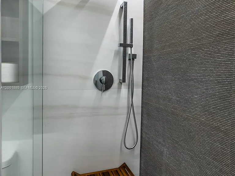 3600 Mystic Pointe Dr #114 — Photo 18