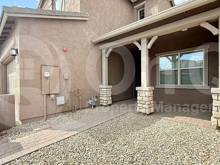 1906 N 140th Dr — Photo 3