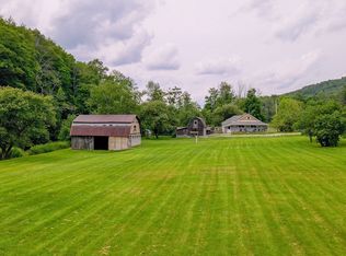 893 New Ashford Rd, Williamstown, MA 01267