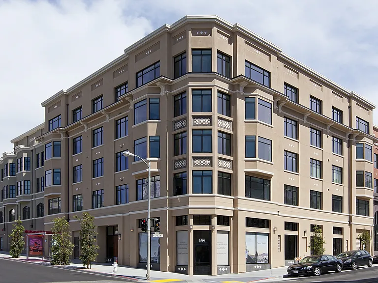 Pacific Terrace — Photo 17