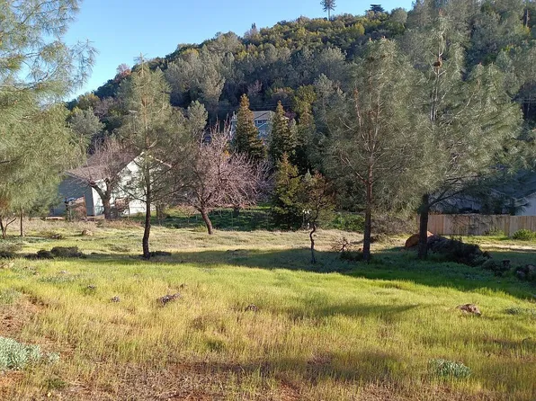 10131 El Capitan Way, Kelseyville, CA 95451
