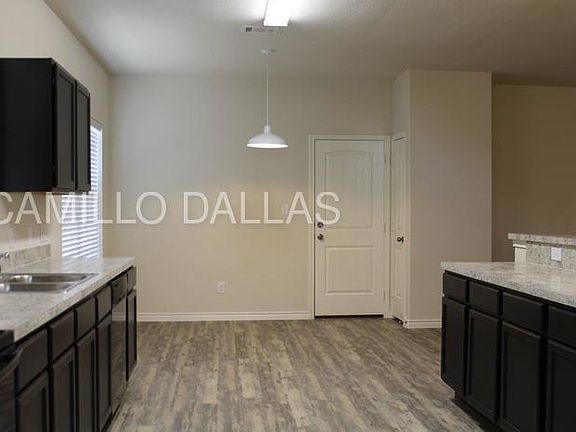 5th image of 1907 Blue Sage Dr