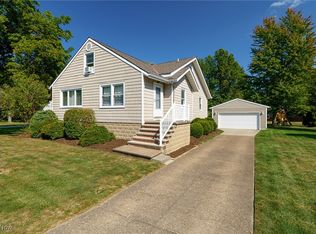269 Jaycox Rd, Avon Lake, OH 44012