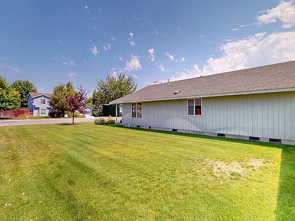 3rd image of 8408 Studebaker Dr