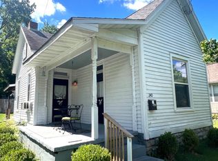 240 S Riverside Dr, Batavia, OH 45103