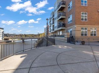 1925 N Water St #307, Milwaukee, WI 53202