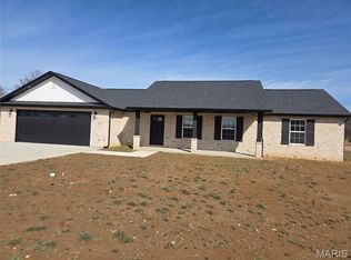 15 Concorde Ct, Benton, MO 63736