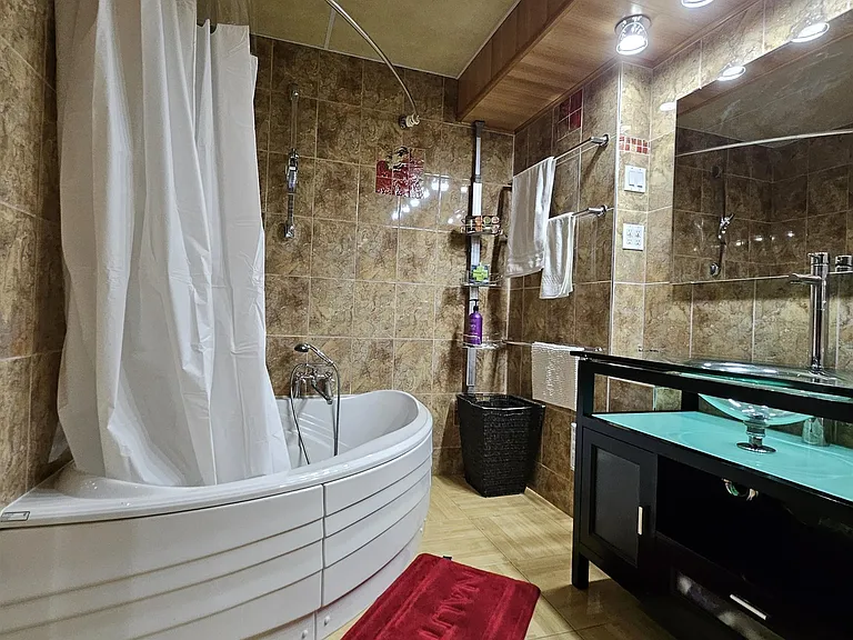 11311 Seafield Cres — Photo 15